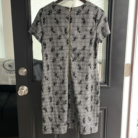 EUC Calvin Klein black plaid short sleeve dress size 10 - Picture 6 of 6